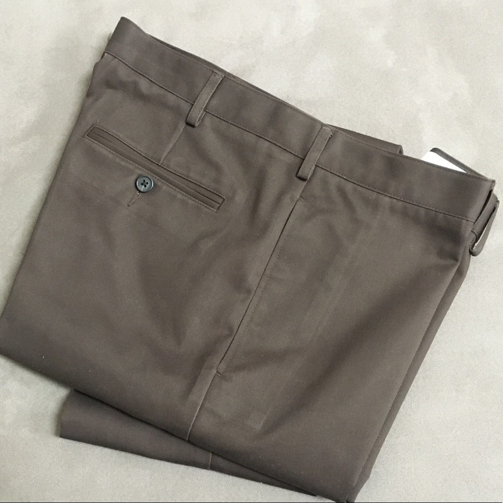 NWOT Lands End Men’s Brown Flat Front Chinos 35 x 35